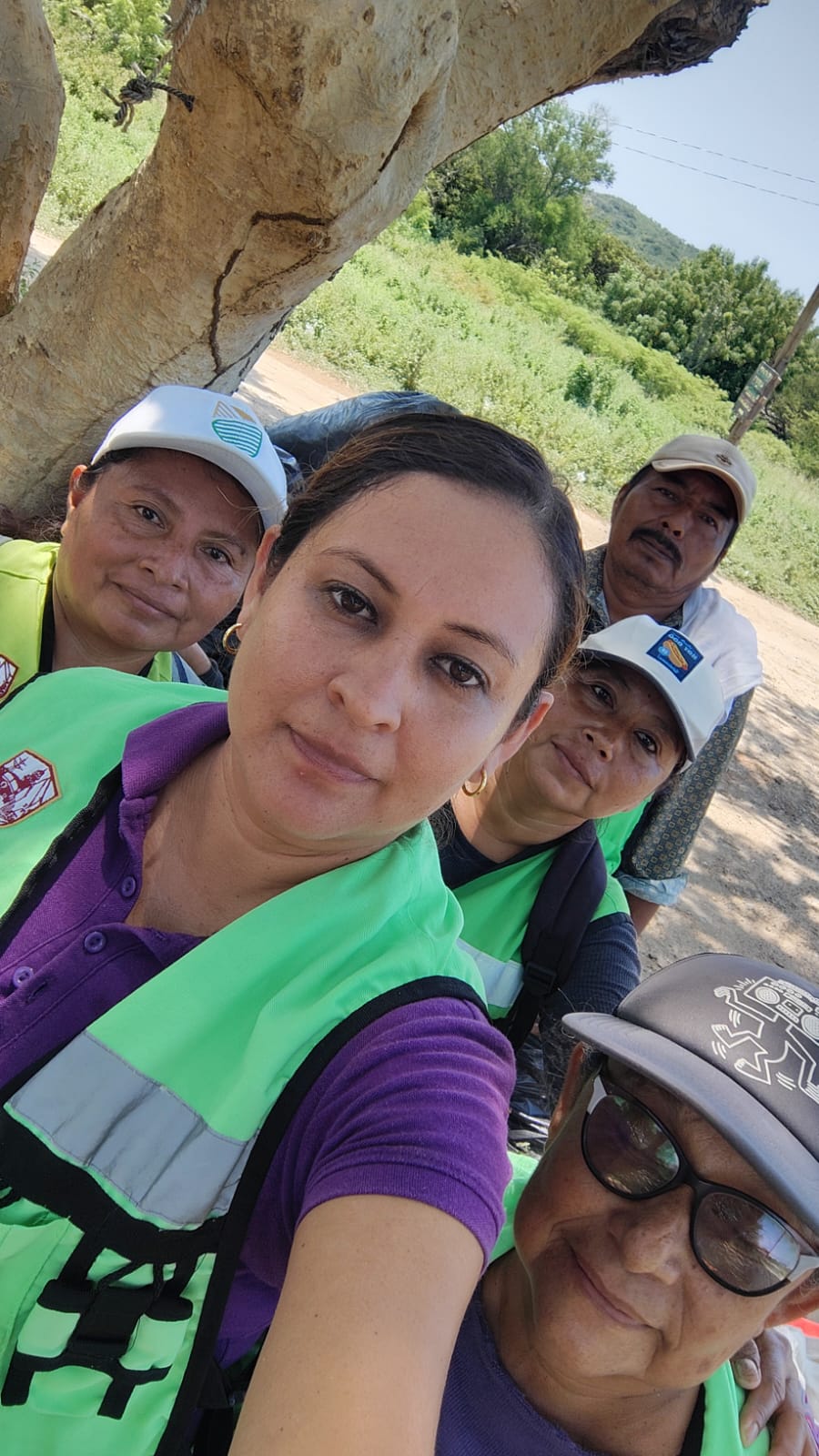 LIMPIEZA MENSUAL DE AGOSTO 2025 EN COLABORACIÓN CON SEMAR EN BAHÍA LA VENTOSA, SALINA CRUZ, OAXACA