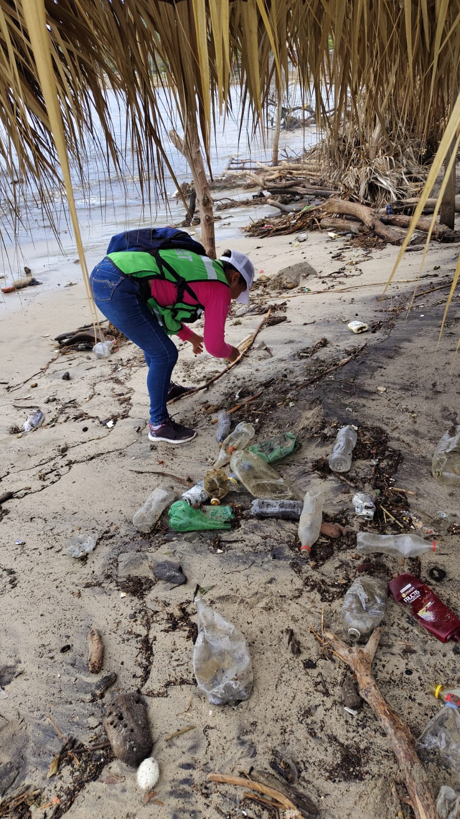 LIMPIEZA MENSUAL DE JUNIO 2025 EN PLAYA AZUL, SALINA CRUZ, OAXACA