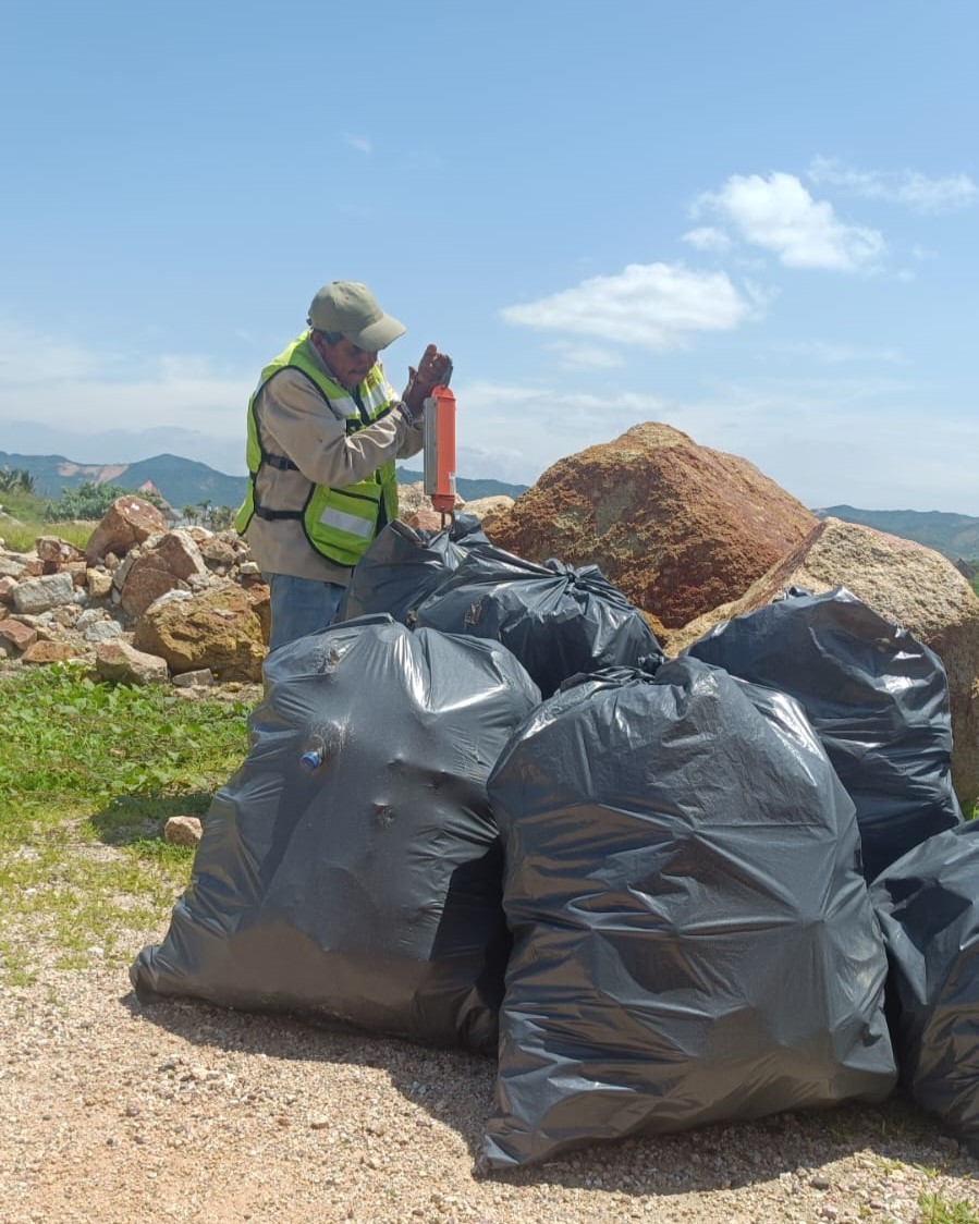LIMPIEZA MENSUAL DE JUNIO 2025 EN PLAYA  SALINAS DEL MARQUÉS, SALINA CRUZ OAXACA