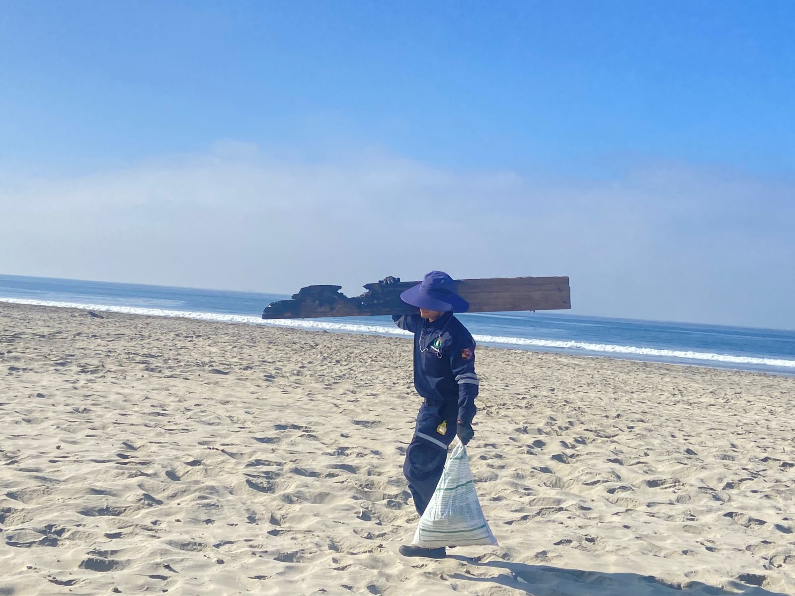 Transformando Nuestro Entorno: Limpieza de Playa Hermosa