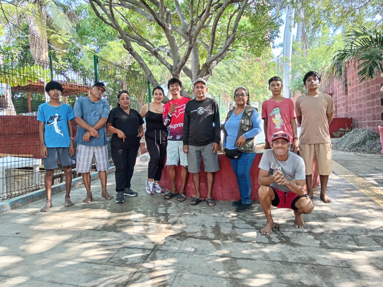 CAMPAÑA DE LIMPIEZA Y PLAYA CON COMERCIANTES