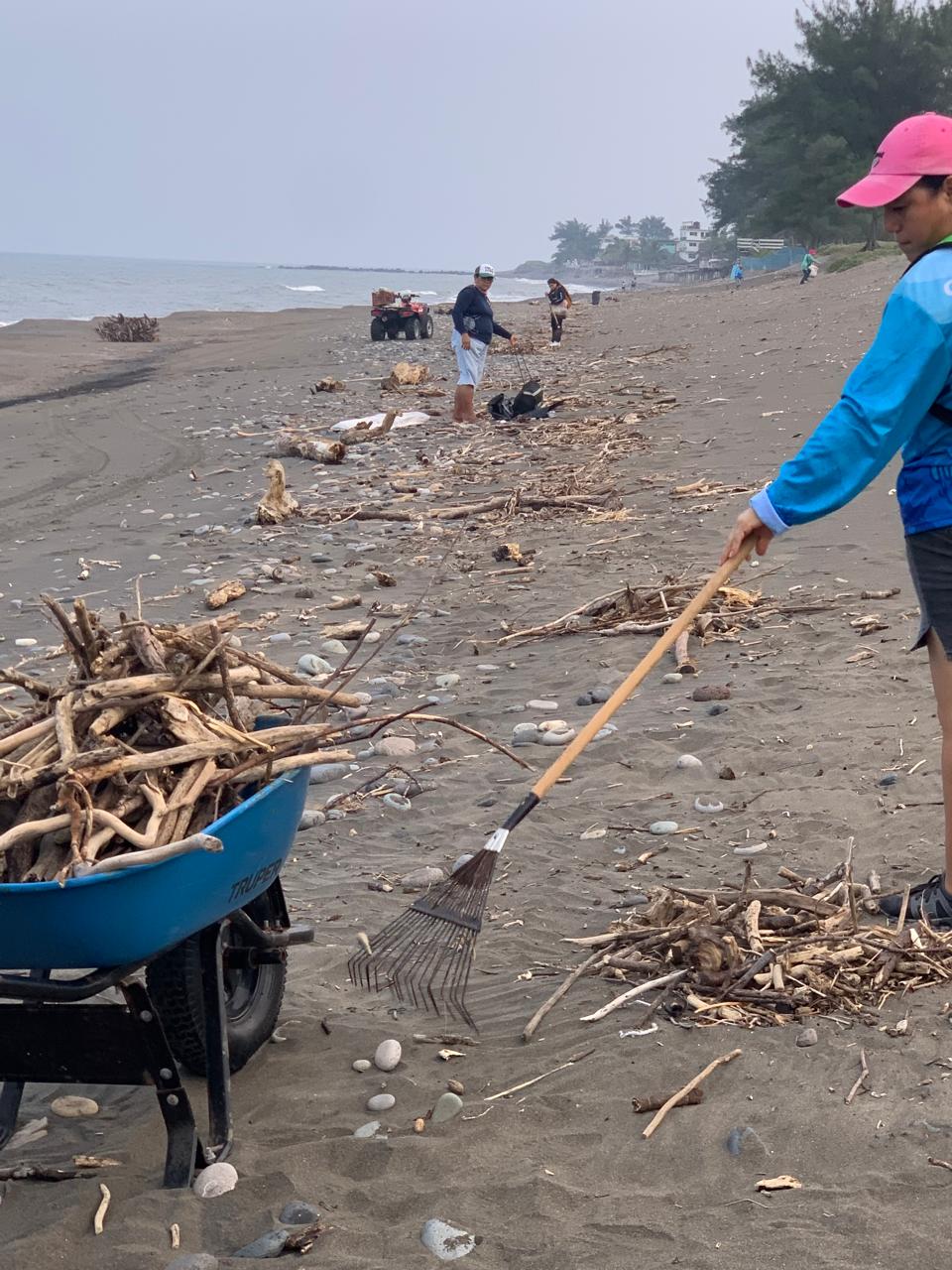 Limpieza Playa Lechuguillas